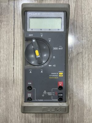 Multimètre numérique FLUKE-77-4/EUR, CAT lll 1000V et CAT IV 600V