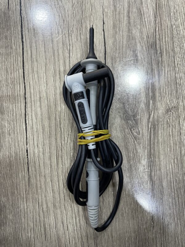 Pince multimètre F203 Chauvin Arnoux, 900A c.c., 600A c.a.